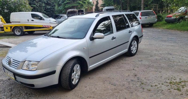 Volkswagen Bora cena 6990 przebieg: 197800, rok produkcji 2001 z Kościan małe 172